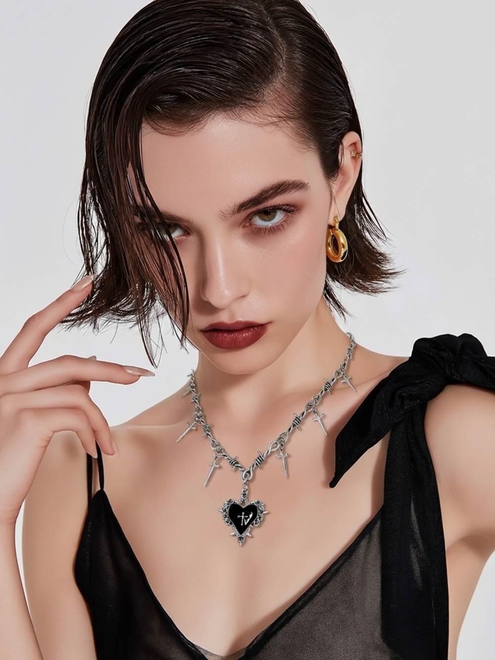 Dark Feminine Sword Heart Necklace Gothic Thorn Chain Harajuku Spicy Edge Alt